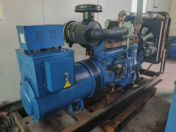 前锋100kW柴油发电机组使用多级机油有哪些优缺点？